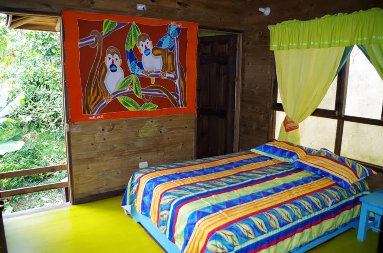 Wood House Hostel Ла Фортуна Экстерьер фото